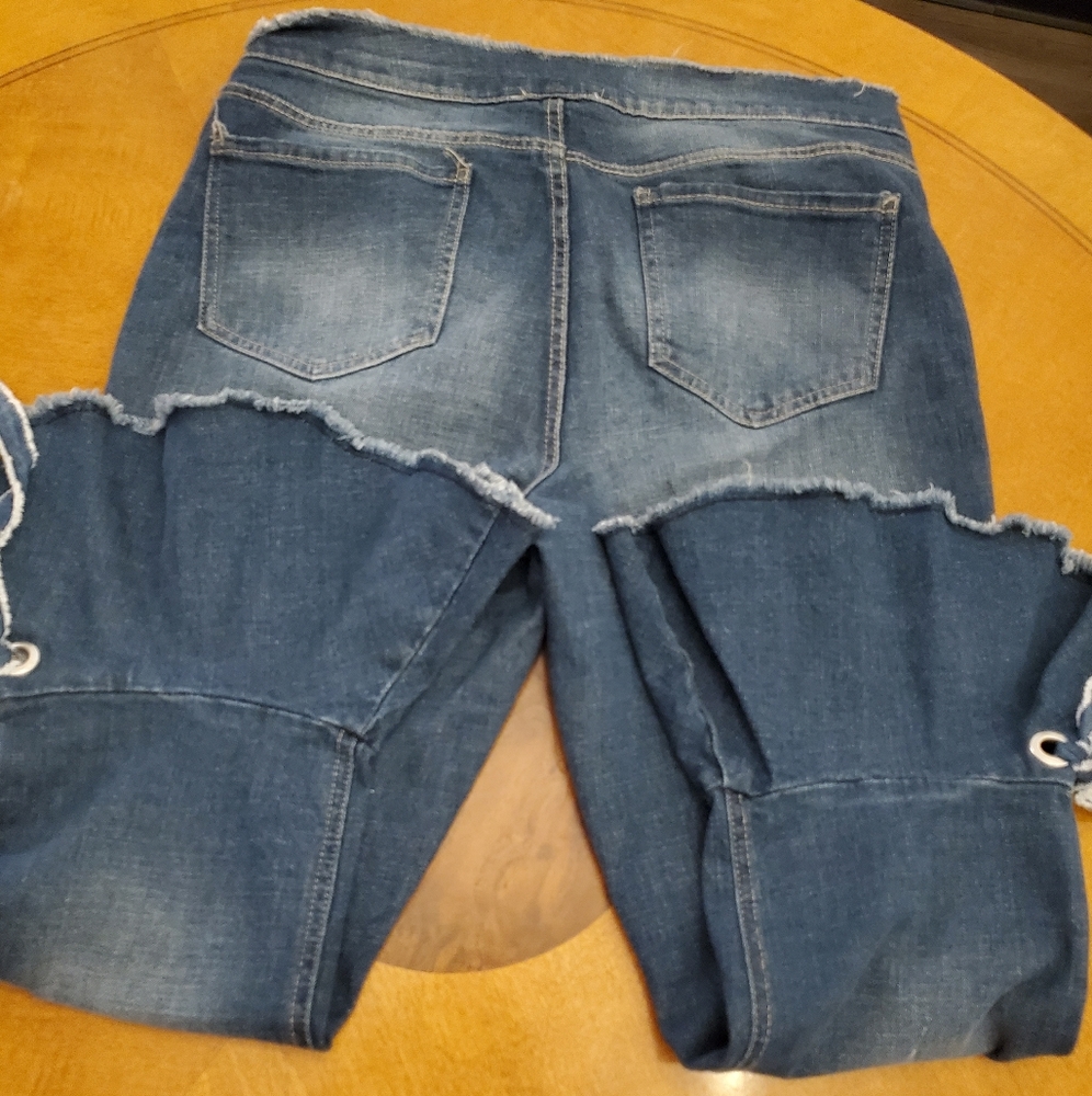 Jeans - Picture 3 of 6